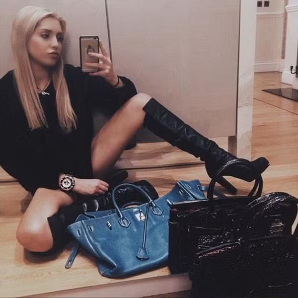 Choáng ngợp trước cuộc sống giàu có của "Hội con nhà giàu trên Instagram" ảnh 7