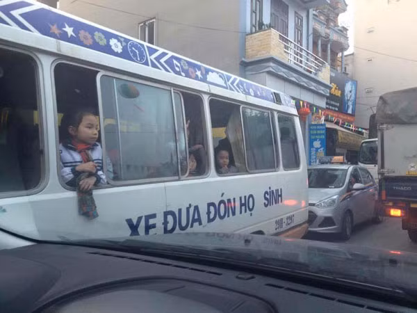 Xe hết "đát", xe ba bánh chở học sinh: Mối nguy được báo trước ảnh 1