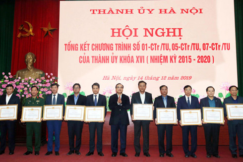 Thành ủy Hà Nội tổng kết 3 chương trình công tác toàn khóa nhiệm kỳ 2015 - 2020 ảnh 1