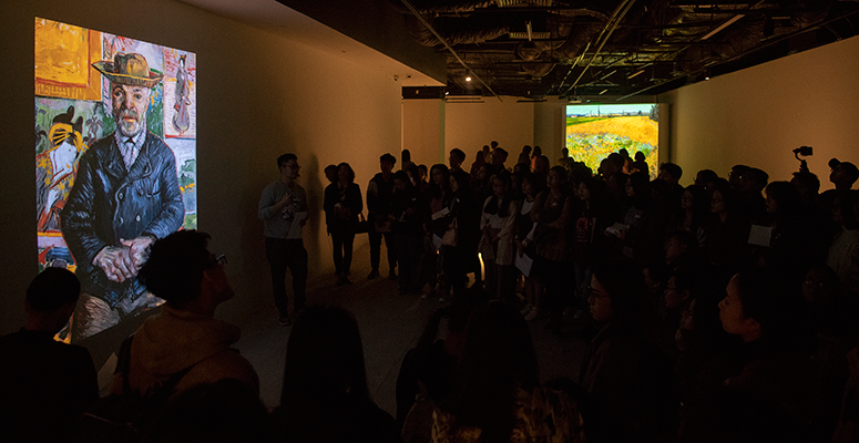 Vừa khai mạc, triển lãm Van Gogh đón hơn 10.000 lượt khách tham quan ảnh 2 Vừa khai mạc, triển lãm Van Gogh đón hơn 10.000 lượt khách tham quan ảnh 2