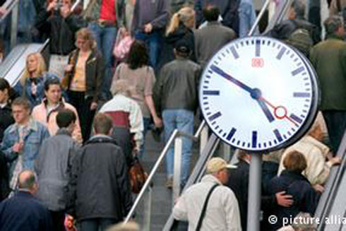 Dùng chiêu "phân tâm" để móc túi ảnh 1