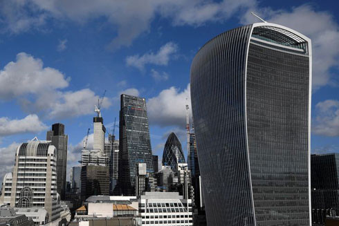 Cảnh sát Anh xử lý thành công gói đồ khả nghi tại London ảnh 1