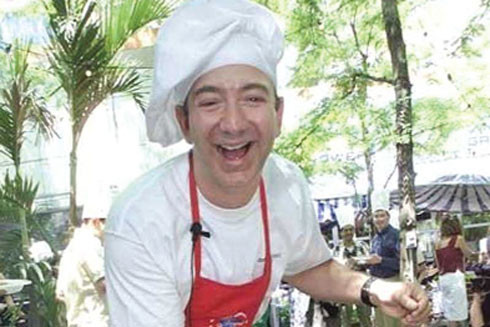 Công việc kiếm tiền "tầm thường" của những người quyền lực ảnh 12 Công việc kiếm tiền "tầm thường" của những người quyền lực ảnh 12