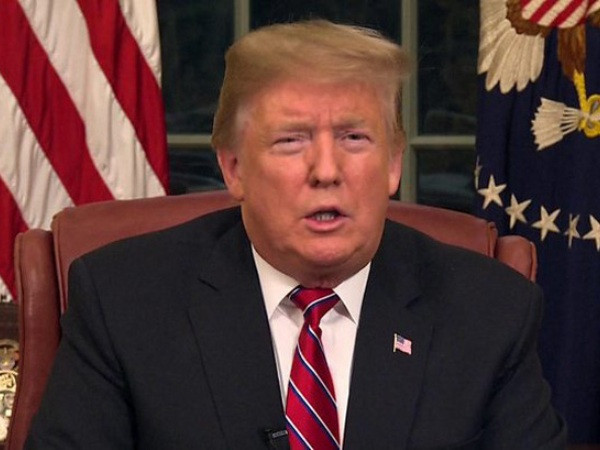 Tổng thống Trump "bật đèn xanh" cho quân đội Mỹ đáp trả các cuộc tấn công ở Iraq ảnh 1