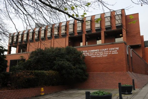 Anh: Xử nghiêm vụ bố mẹ đẻ cưỡng ép con gái phải cưới anh họ ảnh 1