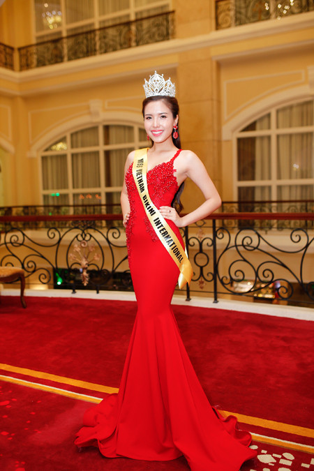 Á hậu Khánh Phương được mời tham dự cuộc thi Hoa hậu Bikini ảnh 1