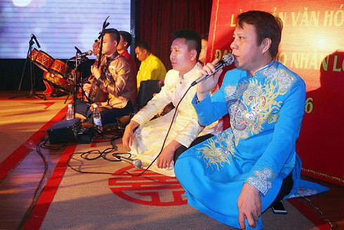 Giữ nghề hát văn, hát bóng trong dòng chảy văn hóa cổ truyền dân tộc ảnh 1