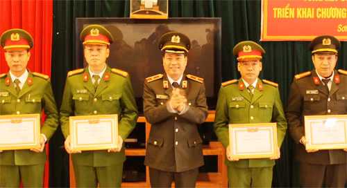 Tiếp tục nâng cao chất lượng, hiệu quả công tác năm 2018 ảnh 3