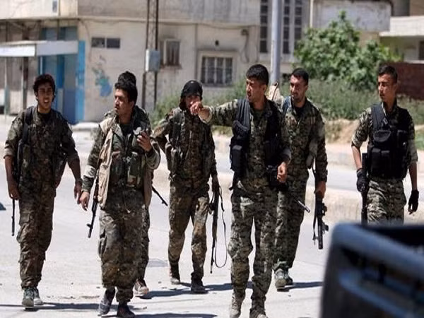 Không lực Syria dội bom trúng cuộc họp chỉ huy của nhóm Ahrar al-Sham ảnh 1