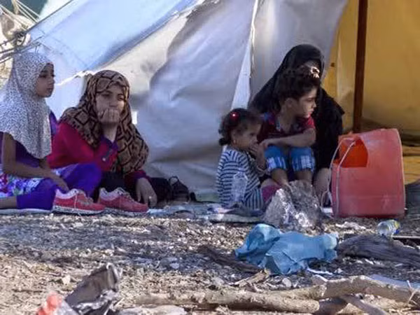 Khổ cực tới mức khó tin ở châu Âu ảnh 1