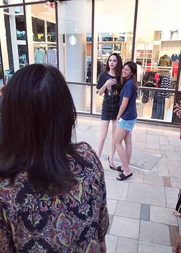 Hoa hậu Hương Giang được người hâm mộ quốc tế săn đón tại Thái Lan ảnh 9 Hoa hậu Hương Giang được người hâm mộ quốc tế săn đón tại Thái Lan ảnh 9