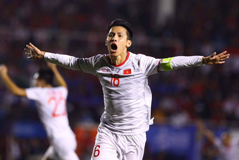 Bóng đá Việt Nam "giong buồm ra biển lớn" ảnh 2