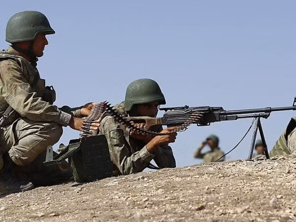 Thổ Nhĩ Kỳ bất ngờ tấn công SAA ở Tây Aleppo ảnh 1