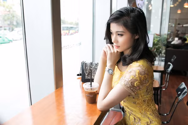 Giang Hà khoe nhan sắc nổi bật với làn da trắng sứ ảnh 5