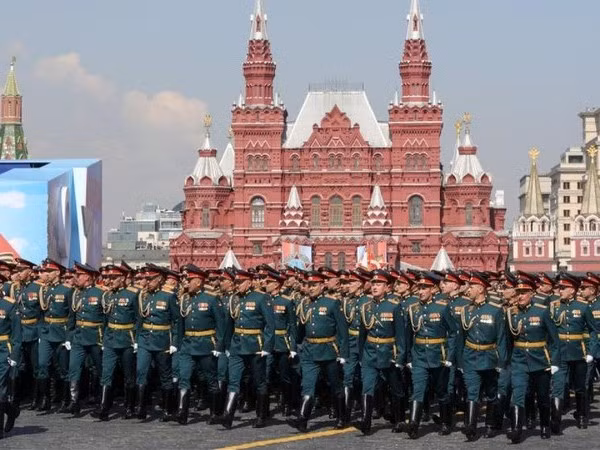 Vì sao Belarus từ chối tham gia lễ duyệt binh Ngày Chiến thắng tại Nga? ảnh 1