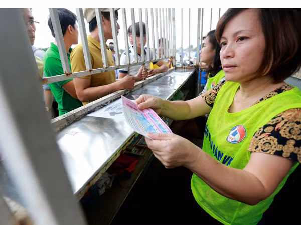 Đội tuyển Iraq tới Hà Nội: Khán giả chưa vội mua vé ảnh 2