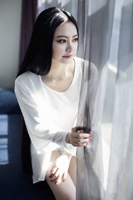 Hoa hậu Ngọc Anh cực cuốn hút trong bộ ảnh mới ảnh 2