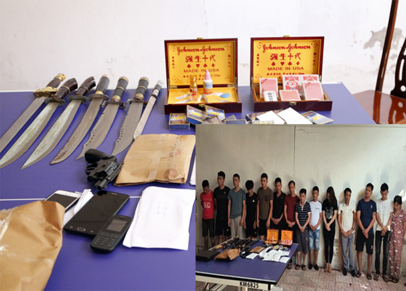 Triệt phá "sới" bạc thu giữ súng và dao kiếm ảnh 1 Triệt phá "sới" bạc thu giữ súng và dao kiếm ảnh 1