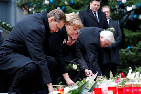 Ráo riết truy bắt thủ phạm tấn công bằng xe tải tại Berlin ảnh 1