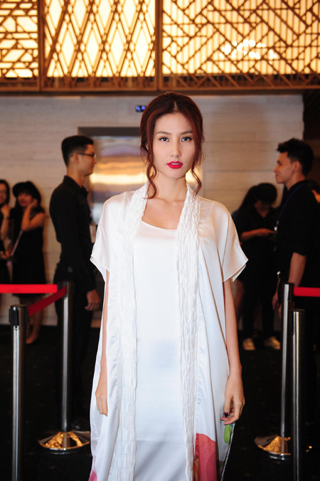 Sơn Tùng M-TP "khuấy đảo" thảm đỏ Vietnam International Fashion Week 2015 ảnh 2