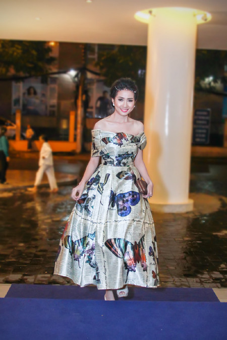 Phan Thị Mơ lộng lẫy dự gala "Người đẹp và lòng nhân ái" ảnh 1