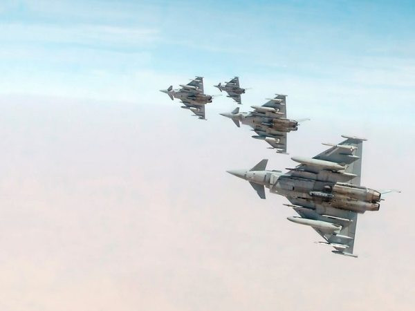 Chiến đấu cơ Typhoon của RAF thổi bay nơi ẩn náu của IS ở Syria ảnh 1 Chiến đấu cơ Typhoon của RAF thổi bay nơi ẩn náu của IS ở Syria ảnh 1