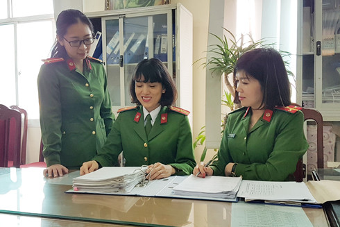 Chủ tịch Hội phụ nữ Công an quận và "duyên" đánh án ma túy ảnh 1