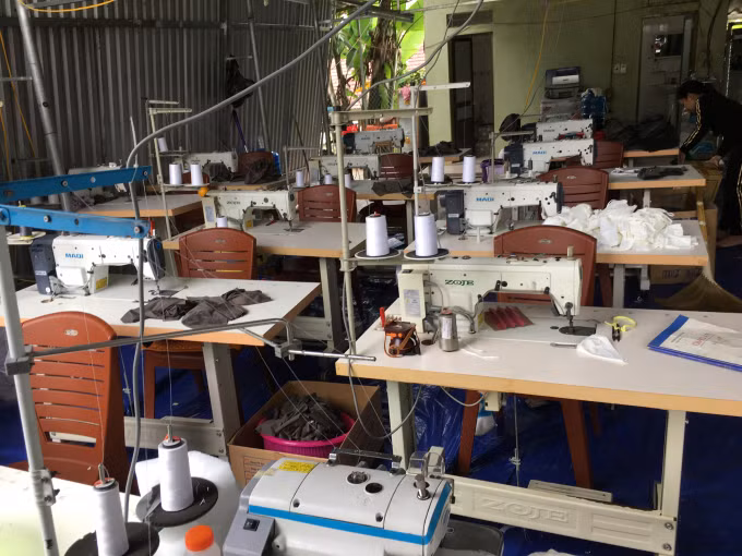 Hám lợi, sản xuất 30.000 khẩu trang không kháng khuẩn ảnh 1