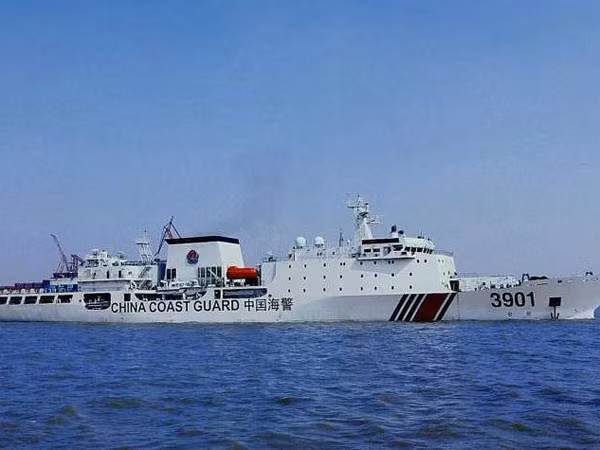 Trung Quốc sắp đưa tàu Hải cảnh lớn nhất ra Biển Đông ảnh 1
