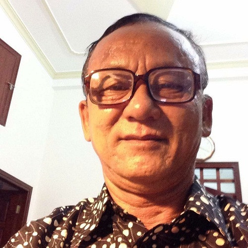 Thầy giáo buôn lậu rồi trốn nã 24 năm đã trở về đầu thú ảnh 1