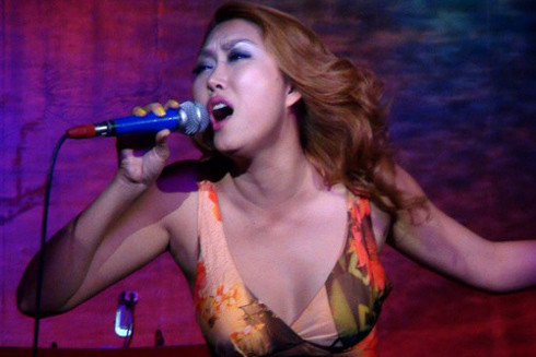 Danh xưng dễ dãi trong showbiz Việt ảnh 3