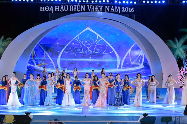 Nhan sắc rạng ngời của Người đẹp Áo dài Hoa hậu Biển Việt Nam 2016 ảnh 2 Nhan sắc rạng ngời của Người đẹp Áo dài Hoa hậu Biển Việt Nam 2016 ảnh 2