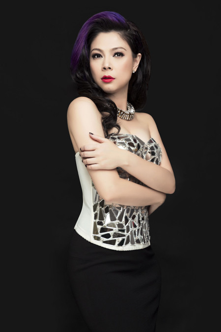 Thanh Thảo khoe vòng 1 gợi cảm cực quyến rũ ảnh 4