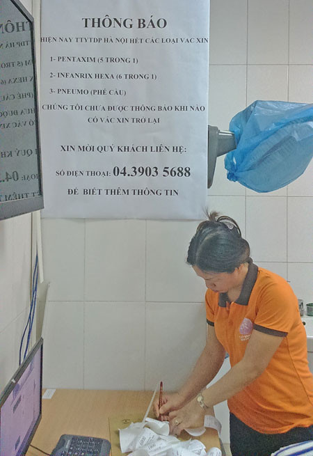 Mòn mỏi chờ vaccine dịch vụ “5 trong 1” ảnh 2