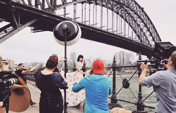 Hé lộ hậu trường chụp ảnh hoành tráng của siêu mẫu quốc tế Jessica Minh Anh ảnh 2