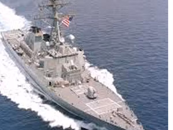 Tàu khu trục Mỹ tuần tra sát Hoàng Sa ảnh 1