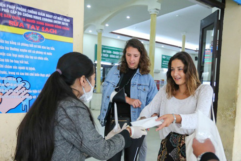 Tình người ấm áp thắp lên niềm hy vọng ảnh 2