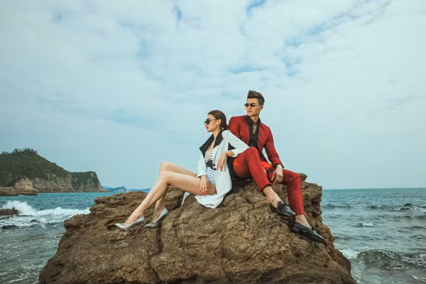 Hồng Quế diện bikini gợi cảm bên Vĩnh Thuỵ đầy phong cách ảnh 9