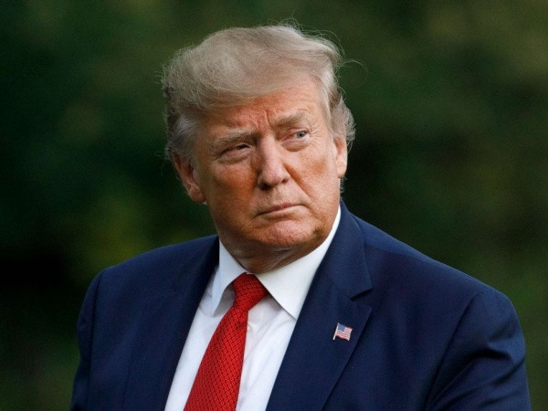 Tổng thống Trump ra lệnh xem xét lại khoản viện trợ quân sự cho Ukraine ảnh 1