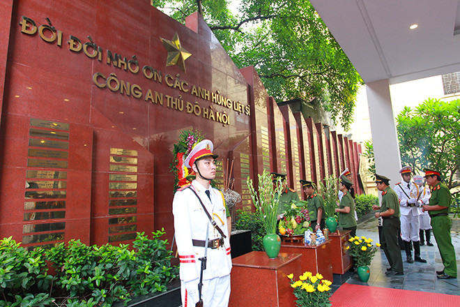 Tri ân, tưởng nhớ các Anh hùng liệt sỹ Công an Thủ đô ảnh 6