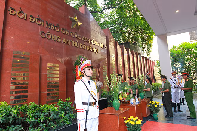 Tri ân, tưởng nhớ các Anh hùng liệt sỹ Công an Thủ đô ảnh 6