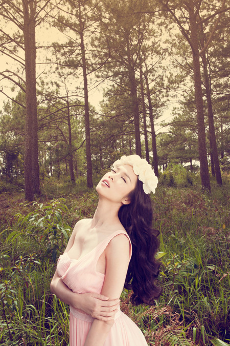 Ngắm Vũ Ngọc Anh gợi cảm đến nao lòng ảnh 5