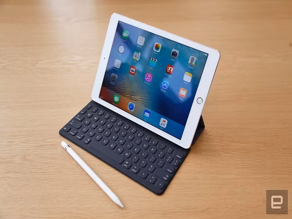 Đã có thể đặt mua iPhone SE và iPad Pro 9.7? ảnh 2