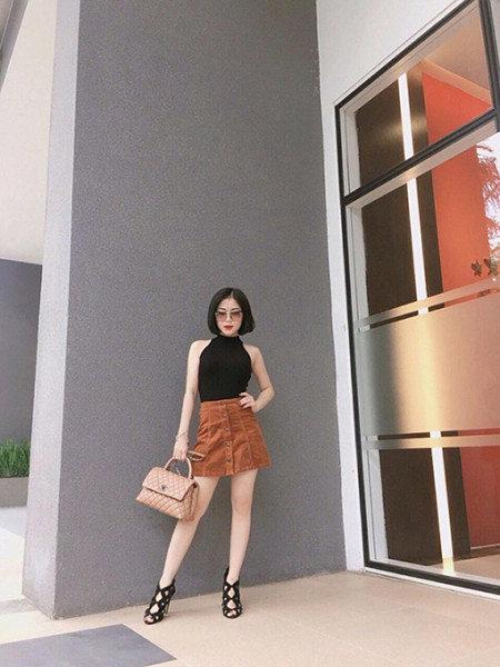 Hương Tràm gây ấn tượng với street style sang chảnh ảnh 6