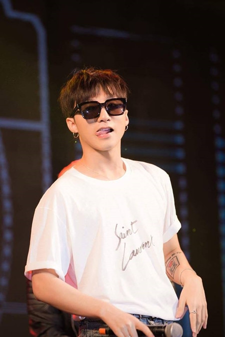 Tự truyện của Sơn Tùng M-TP bán 10.000 bản trong 2 ngày phát hành ảnh 2