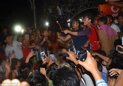 Ấn Độ: Bắt giữ 21 người vì đánh chết nghi phạm hiếp dâm ảnh 1