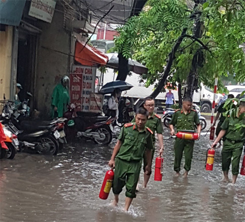 Người đứng đầu phải nêu gương ảnh 2