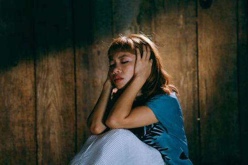 Lùm xùm quanh việc Hà Trần hát "Anh cứ đi đi" – "Chuyện xưa kết đi, được chưa"*??? ảnh 1