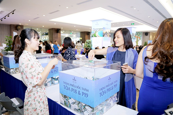 Hơn 3.000 người nghẹt thở bốc thăm quyền mua shop/shophouse VinCity Ocean Park ảnh 2