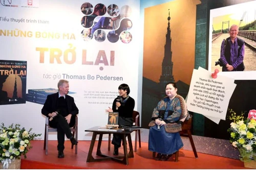 Buổi ra mắt tiểu thuyết "Những bóng ma trở lại" của tác giả Thomas Bo Pedersen vừa diễn ra tại Hà Nội.